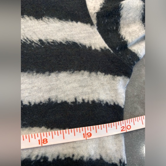 STELLA MCCARTNEY like new - Picture 7 of 10